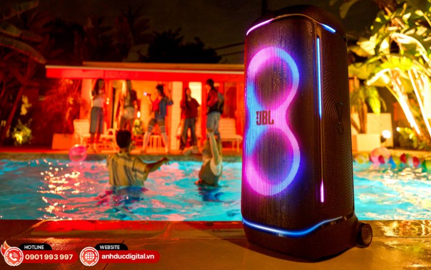 Khả Năng Chống Nước Chuẩn IPX4 của JBL PartyBox 720