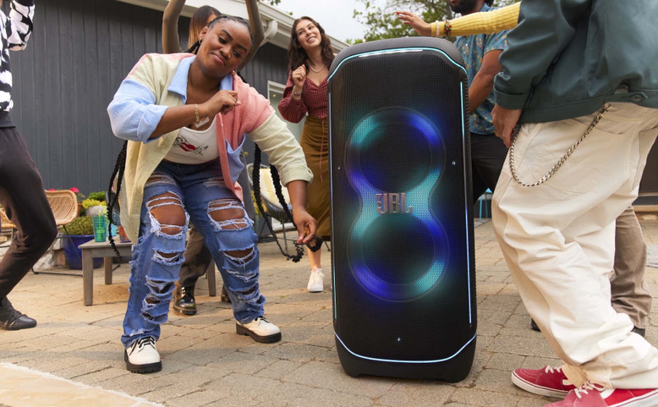 Kết nối không dây qua Wifi, Bluetooth 