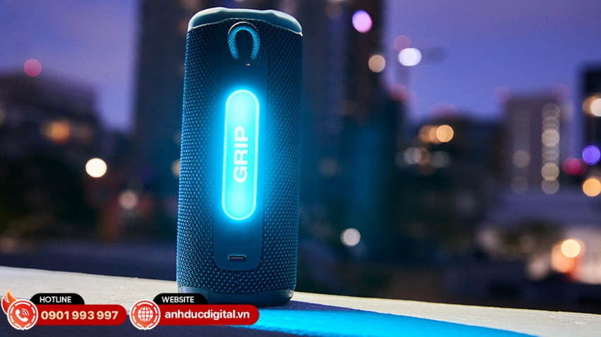 Mặt sau loa JBL Grip được trang bị đèn Ambient LED với nhiều chủ đề
