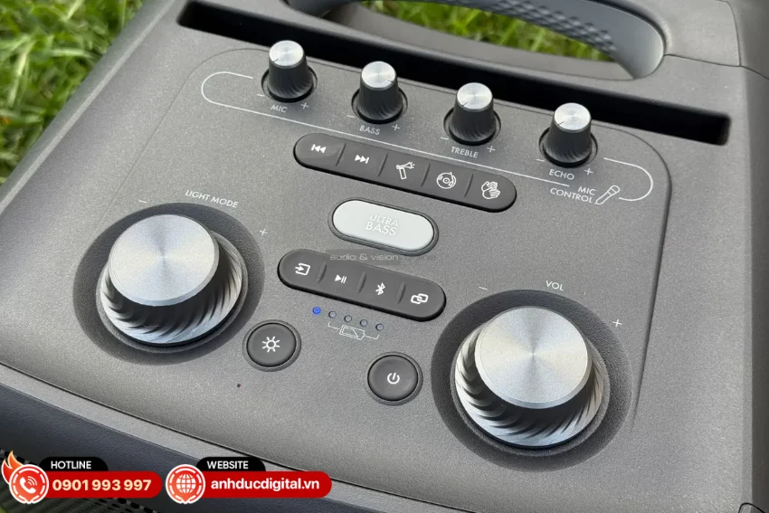 Klipsch Vegas được trang bị chế độ Ultra Bass