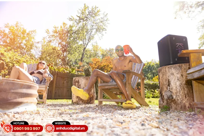 Klipsch Vegas được trang bị pin Lithium dung lượng 5000mAh