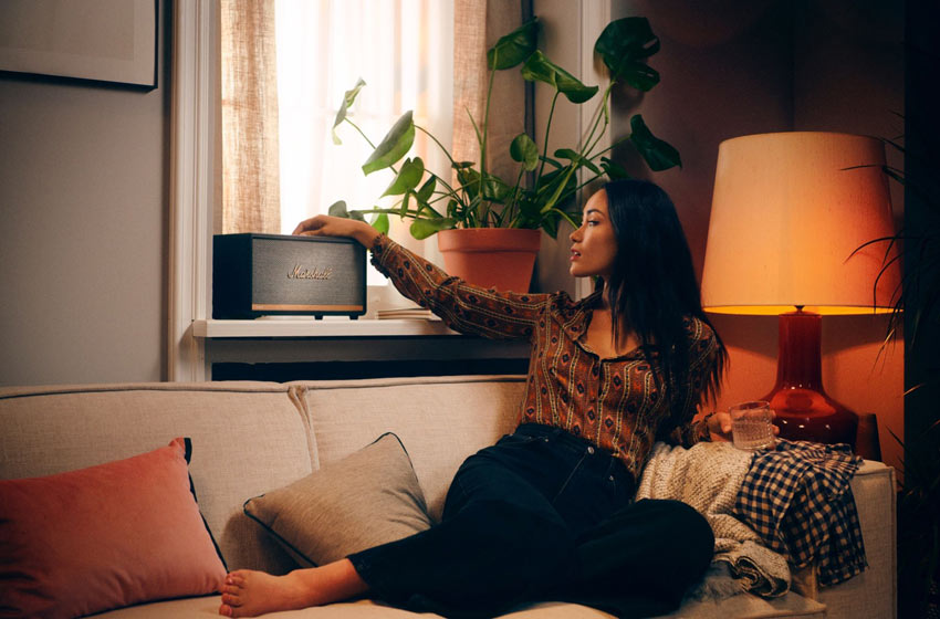 Marshall Stanmore II Voice with the Google Assistant