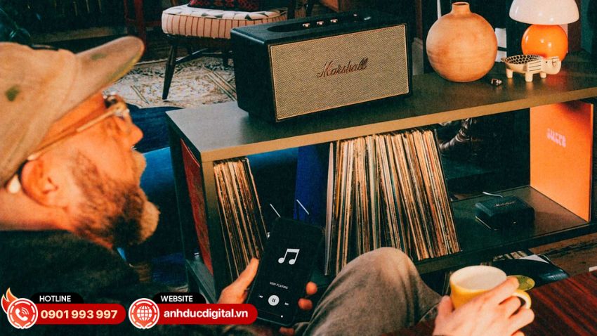 Stanmore IV kế thừa kiểu d&aacute;ng đặc trưng của Marshall với thiết kế lấy cảm hứng từ c&aacute;c mẫu ampli Heritage cổ điể