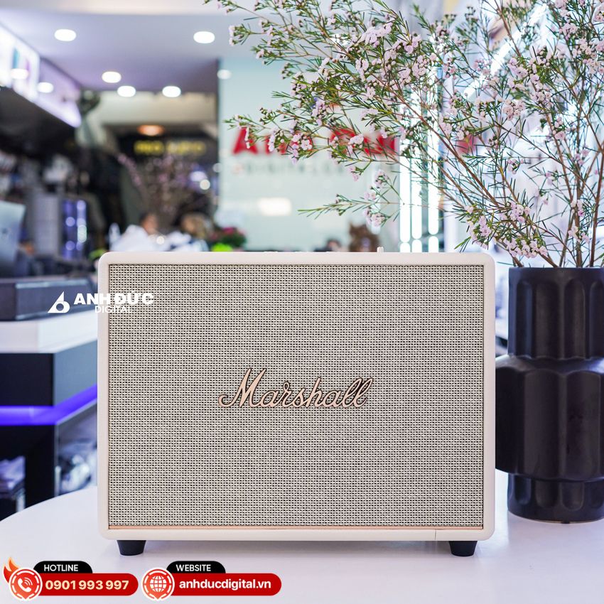 Ảnh chụp mặt trước sản phẩm Marshall Woburn 3 tại Anh Đức