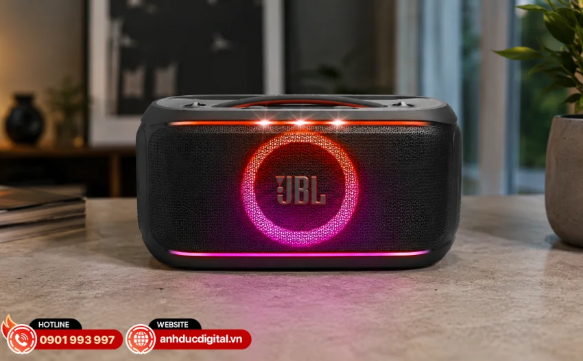 JBL PartyBox On-The-Go 2 Plus c&oacute; c&ocirc;ng suất mạnh mẽ 100W RMS kết hợp hệ thống loa 2 đường tiếng chất lượng cao