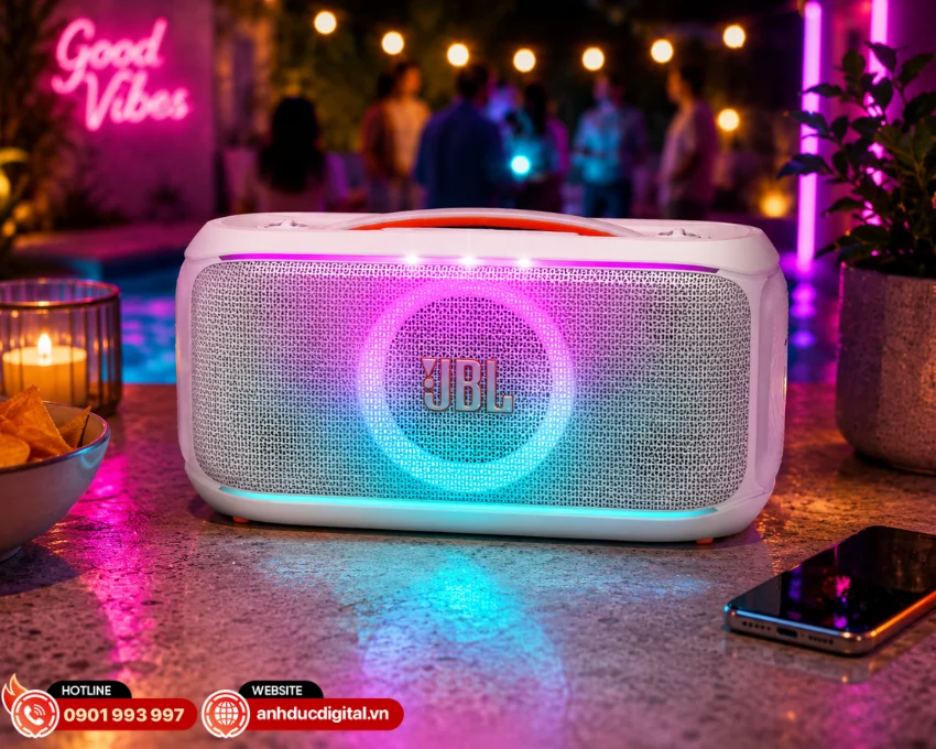 JBL PartyBox On-The-Go 2 Plus sở hữu hệ thống đ&egrave;n LED sống động