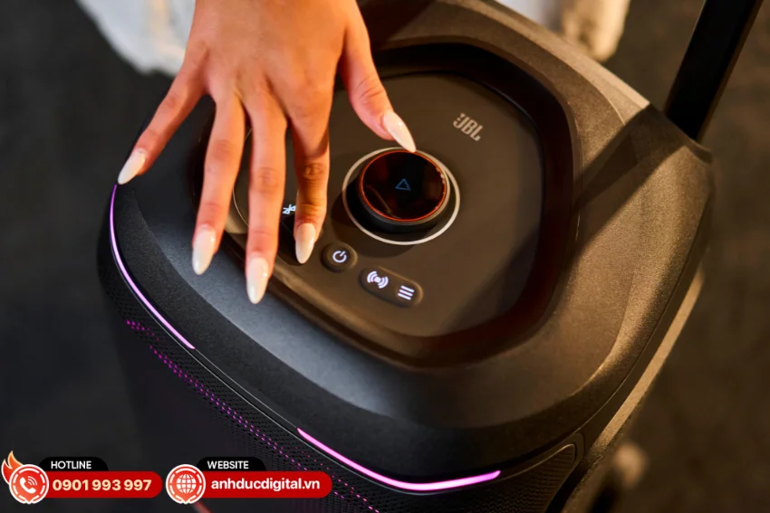 JBL PartyBox 330 được trang bị công nghệ AI Sound Boost