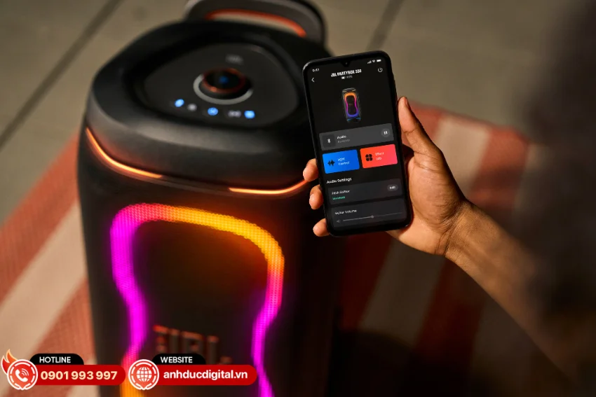 PartyBox 330 hỗ trợ nhiều phương thức kết nối linh hoạt và điều khiển thông minh qua JBL One