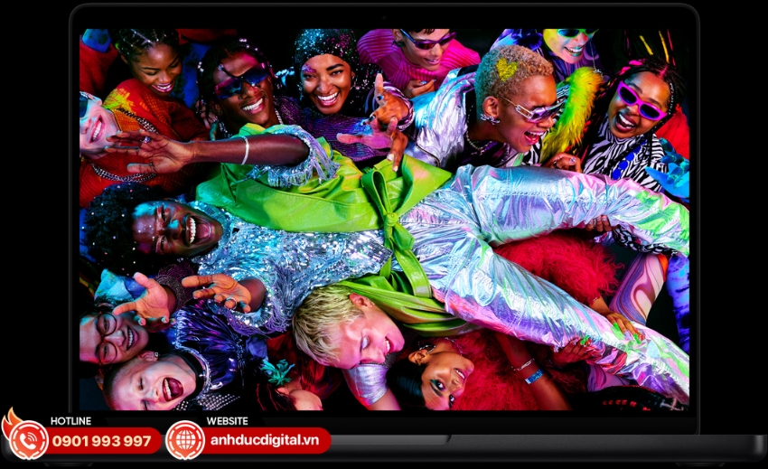 Màn hình Liquid Retina XDR 14,2 inch trên MacBook Pro 14 M5 được trang bị công nghệ mini-LED