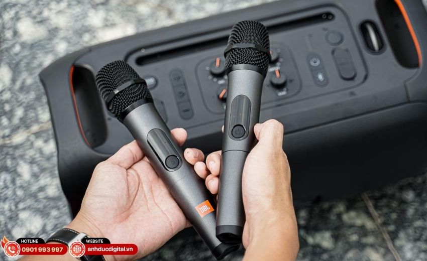 Micro không dây JBL Micas2 với chất âm trung thực và kết nối nhanh chóng