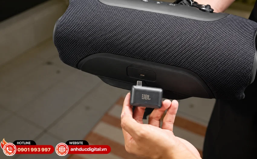 JBL EasySing Mic Mini tương th&iacute;ch với nhiều mẫu loa JBL