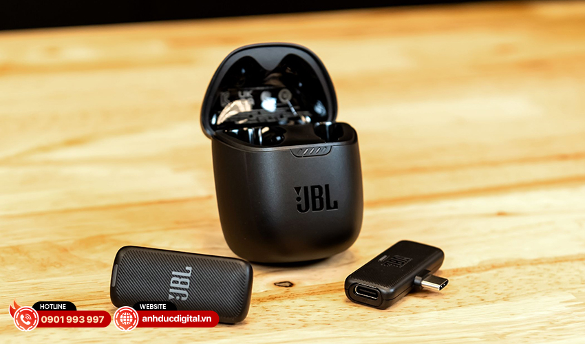 Micro JBL Quantum Stream Wireless 25