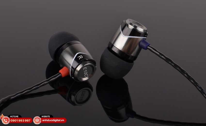 tai nghe in ear nhỏ gọn sử dụng hằng ngày