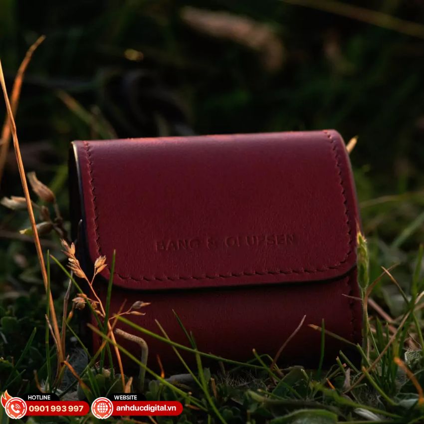 Beo Grace Pouch làm từ da cao cấp, màu Seashell Grey, bảo vệ tai nghe