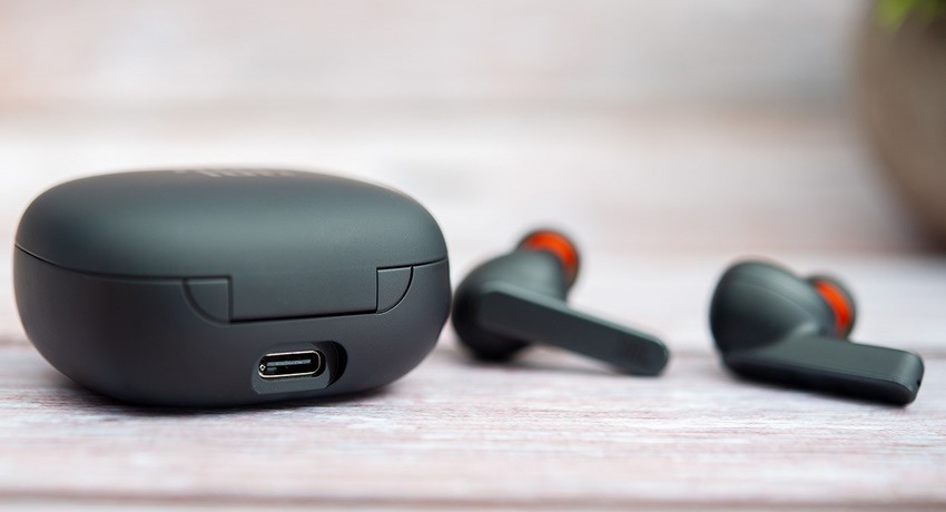 JBL Live Pro+ 22