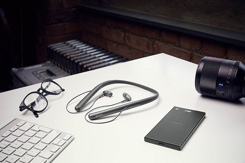 Sony WI-H700 08
