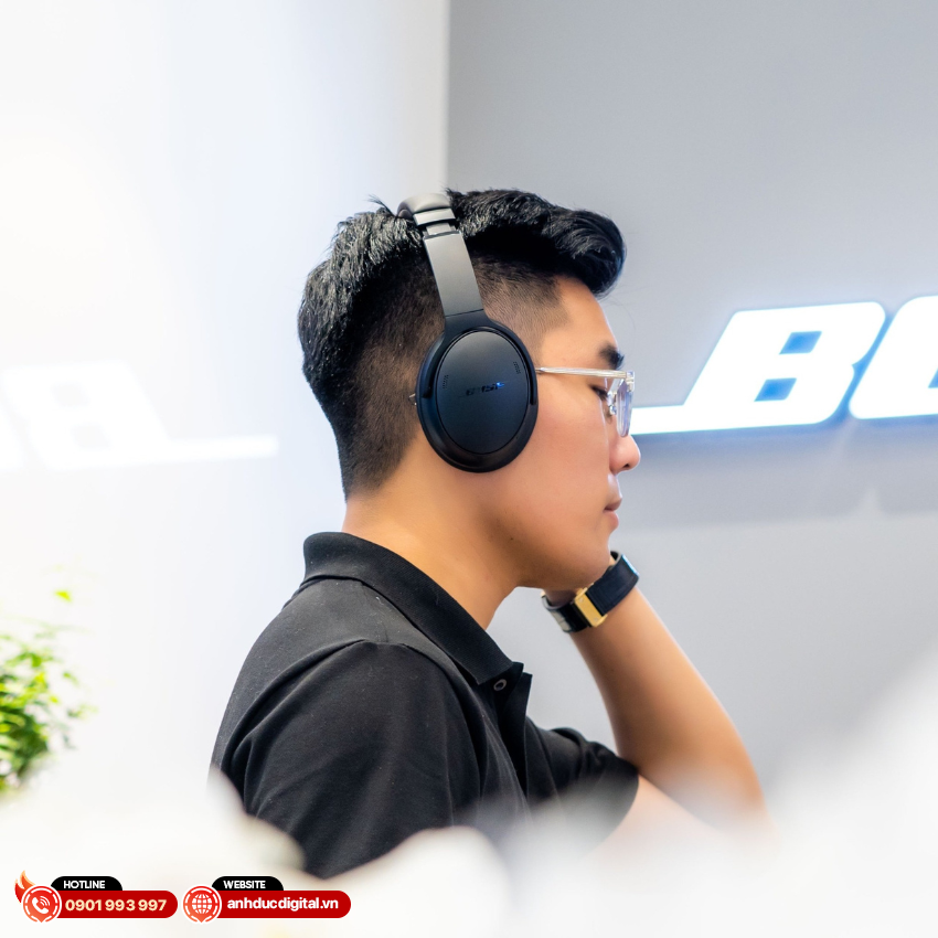 Tai nghe Bose QuietComfort Headphones đeo thoải mái
