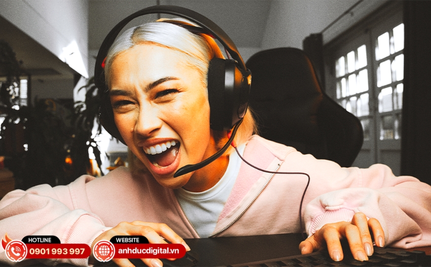 JBL Quantum 250 trang bị driver động 50mm sử dụng vật liệu sợi carbon giảm chấn