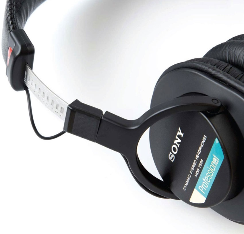 Sony-MDR-7506-05