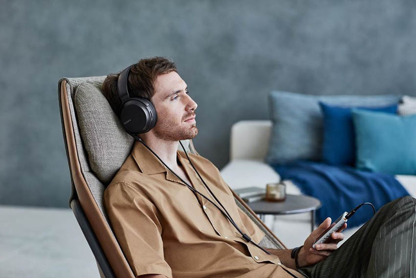 Sony MDR-Z7M2 06