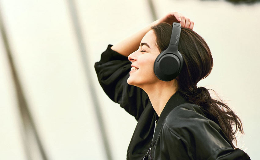 Sony WH-XB900N 13
