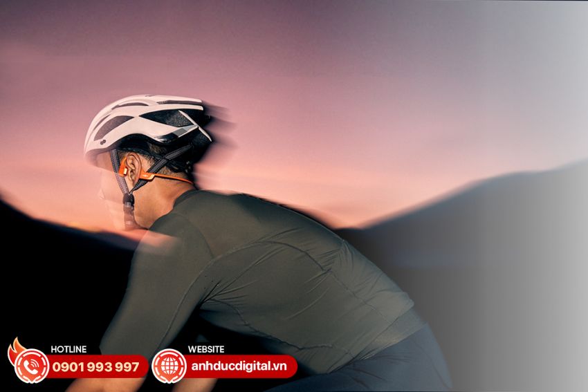 Khả năng đàm thoại rõ ràng, liền mạch và riêng tư của Tai nghe truyền dẫn xương Shokz OpenRun Pro 2