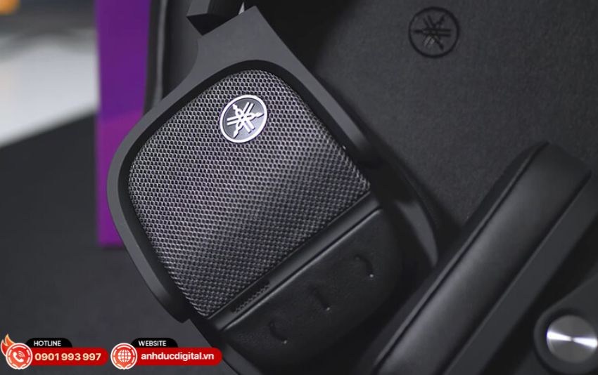 Yamaha YH-L700A tích hợp Head Tracking
