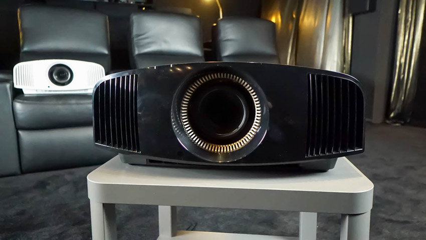 Sony VPL-VW360 10