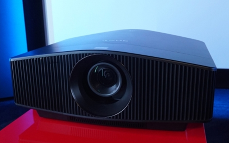 Sony VPL-VW798 13