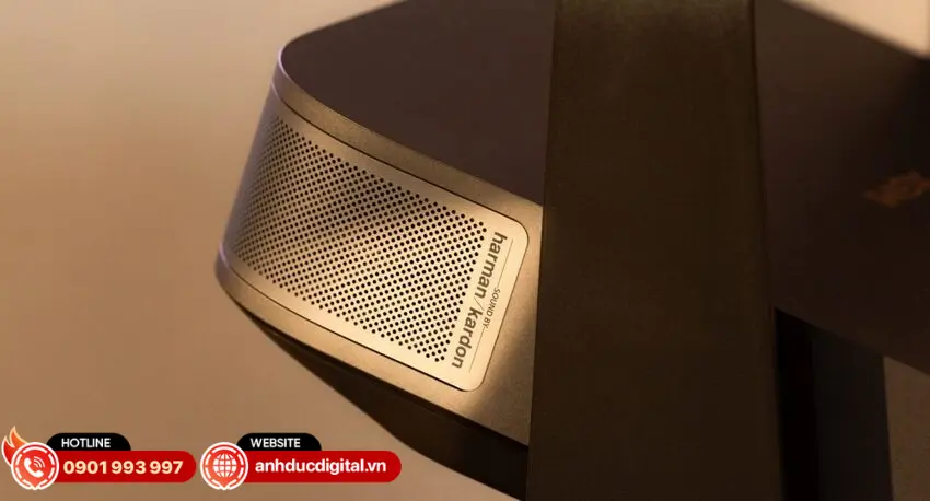 Flip 4K trang bị loa Harman Kardon 7W