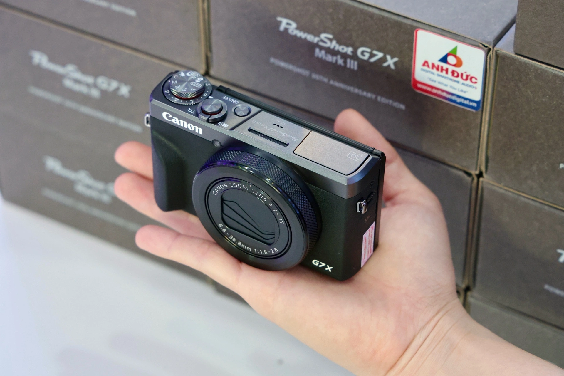 canon-powershot-g7-x-mark-iii