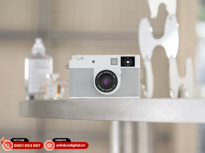 Fujifilm X Half si&ecirc;u nhẹ 240g
