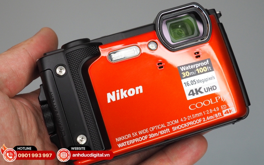 Nikon COOLPIX W300 sở hữu cảm biến CMOS BSI 16MP 1/2.3 inch