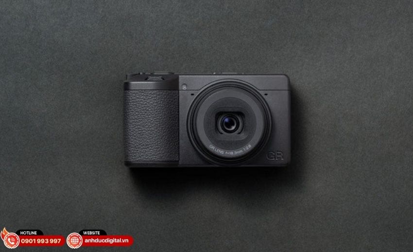 Cảm biến APS-C Monochrome Ricoh GR IV