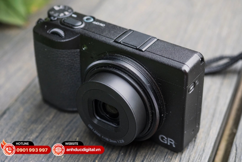 Ricoh GR IV được trang bị bộ xử lý hình ảnh GR ENGINE 7