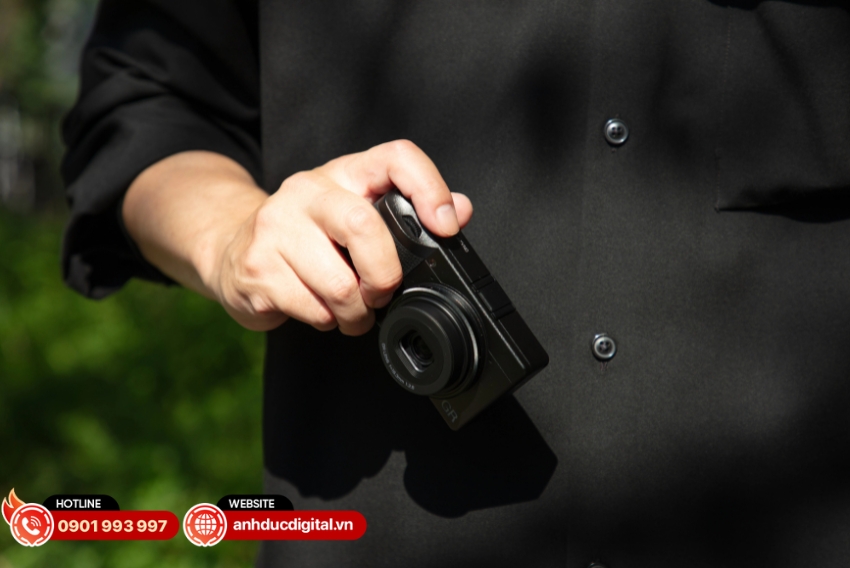 Ricoh GR IV có cảm biến phân giải chất lượng cao