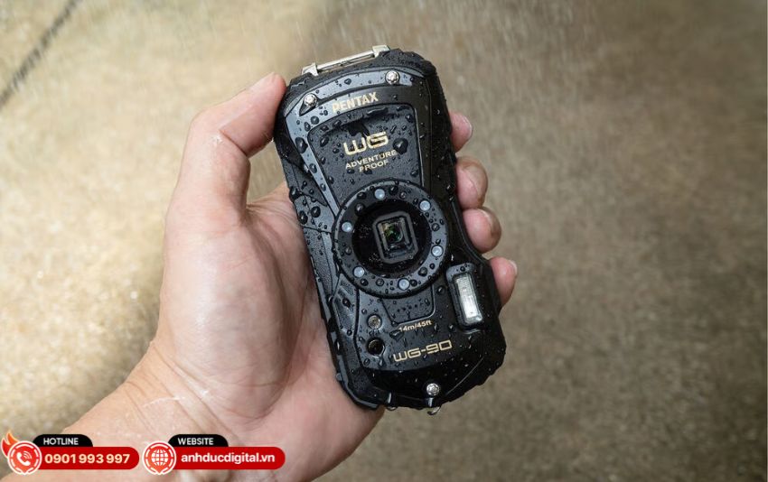Ricoh Pentax WG-90 thiết kế siêu bền ngoài trời