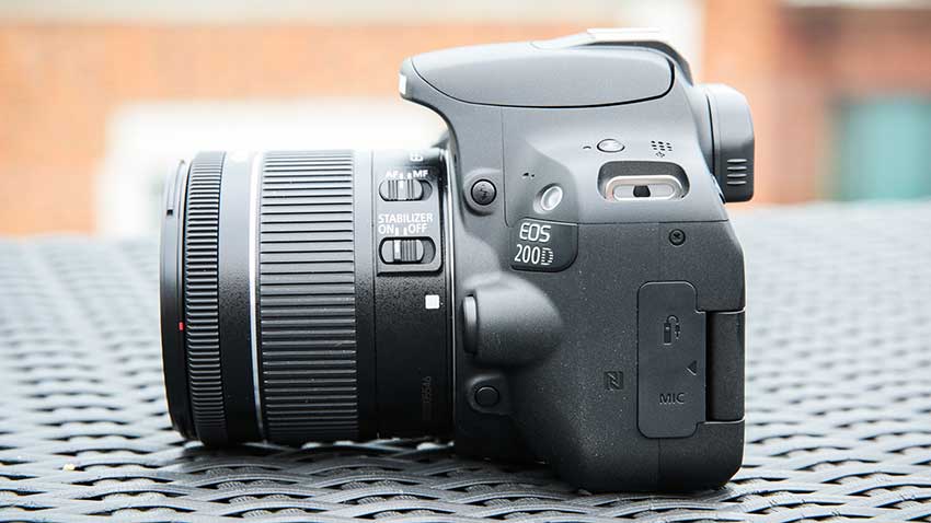 Canon EOS 200D 3