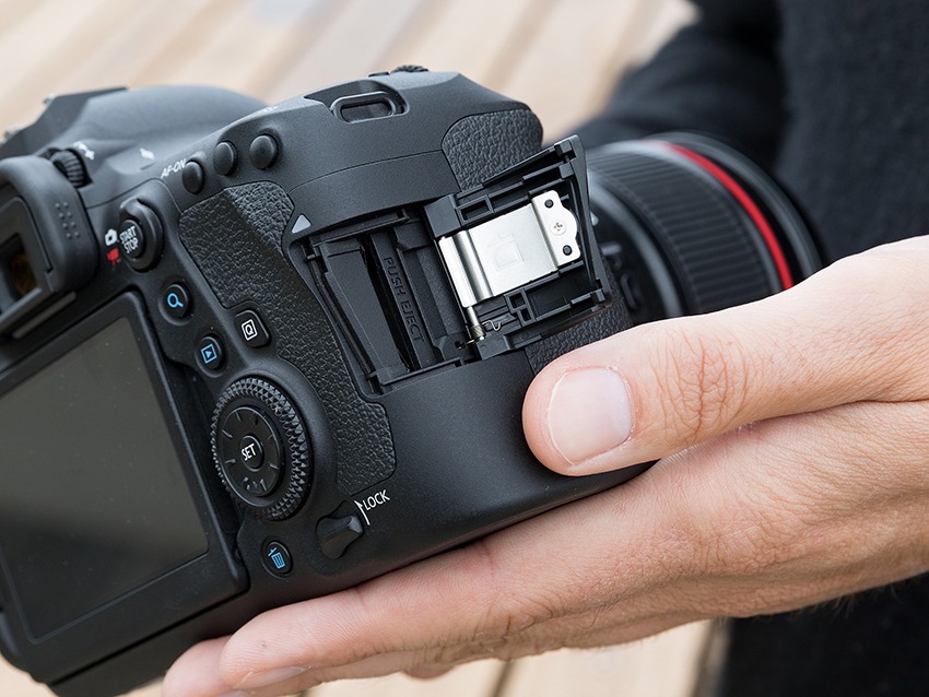 Canon 6D Mark II 10