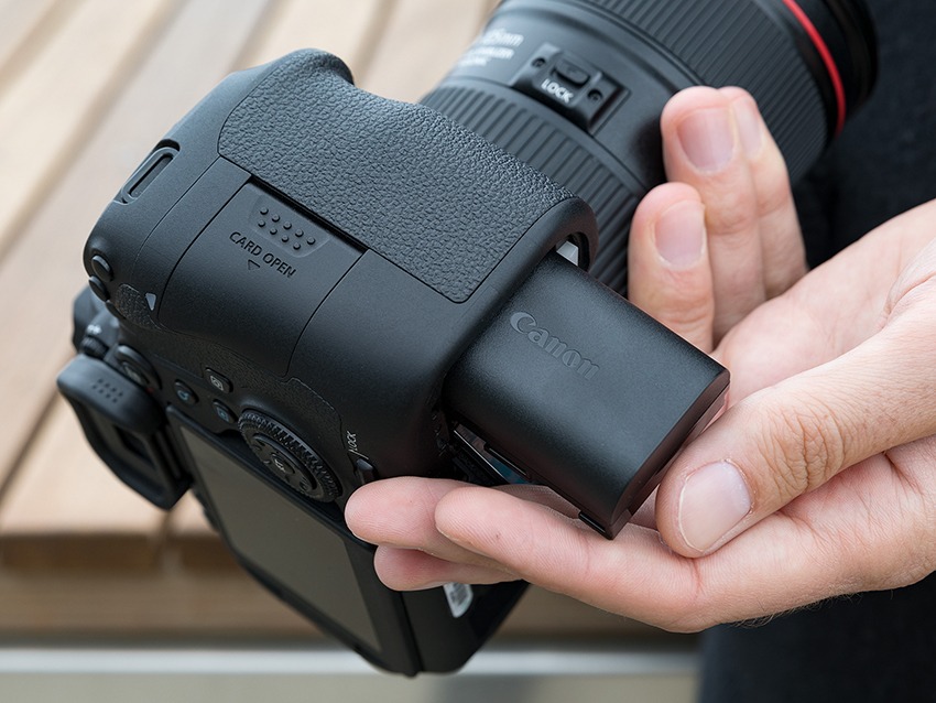 Canon 6D Mark II 11