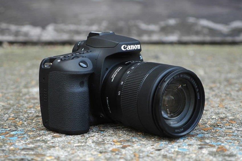 Canon EOS 90D 4