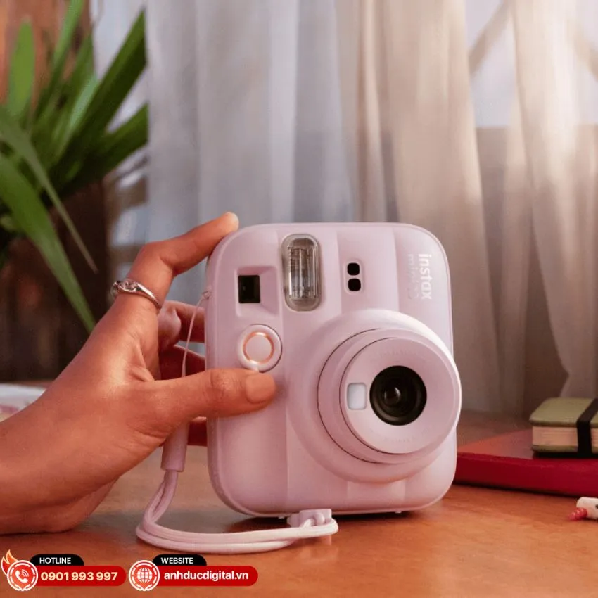 Phụ kiện Wedge chỉnh g&oacute;c m&aacute;y tr&ecirc;n d&acirc;y đeo Instax Mini 13