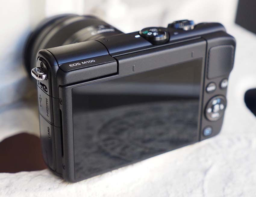 Canon EOS M100 8