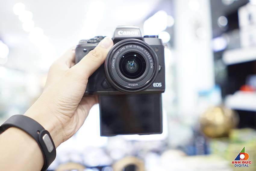 Canon EOS M5 5