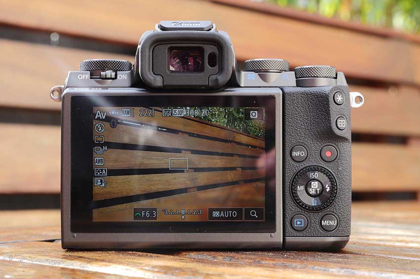 Canon EOS M5 7