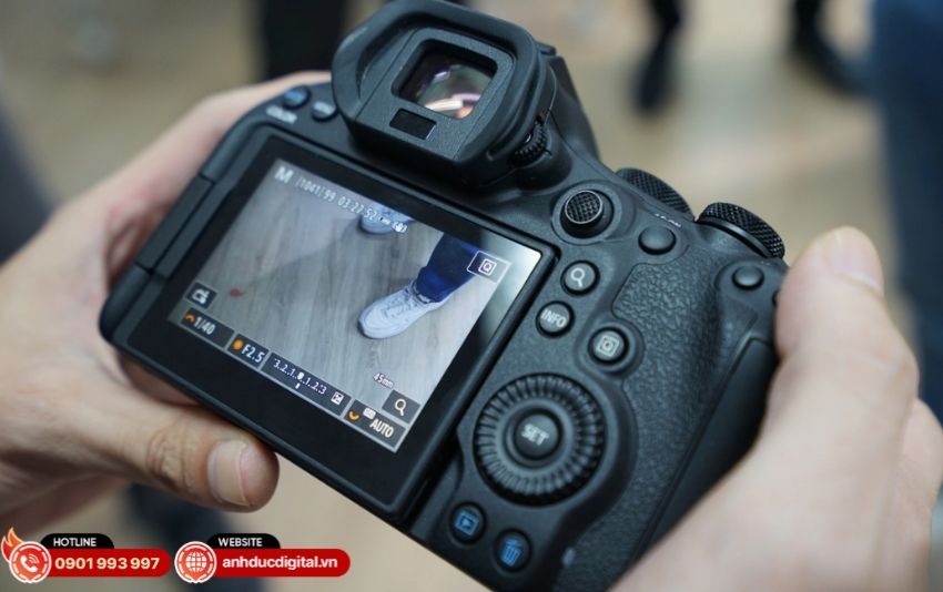 Công nghệ lấy nét AI Dual Pixel CMOS AF II trên Canon R6 III giúp nhận diện chính xác chủ thể