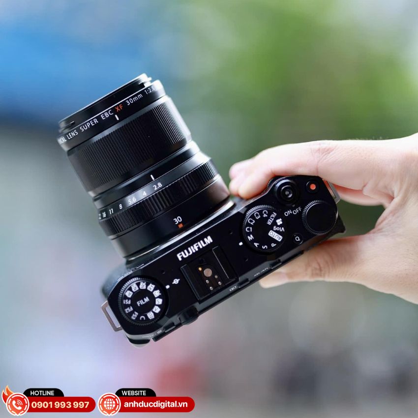 Ống kính Fujifilm XF 30mm f/2.8 R LM WR Macro và máy ảnh Fujifilm X-M5