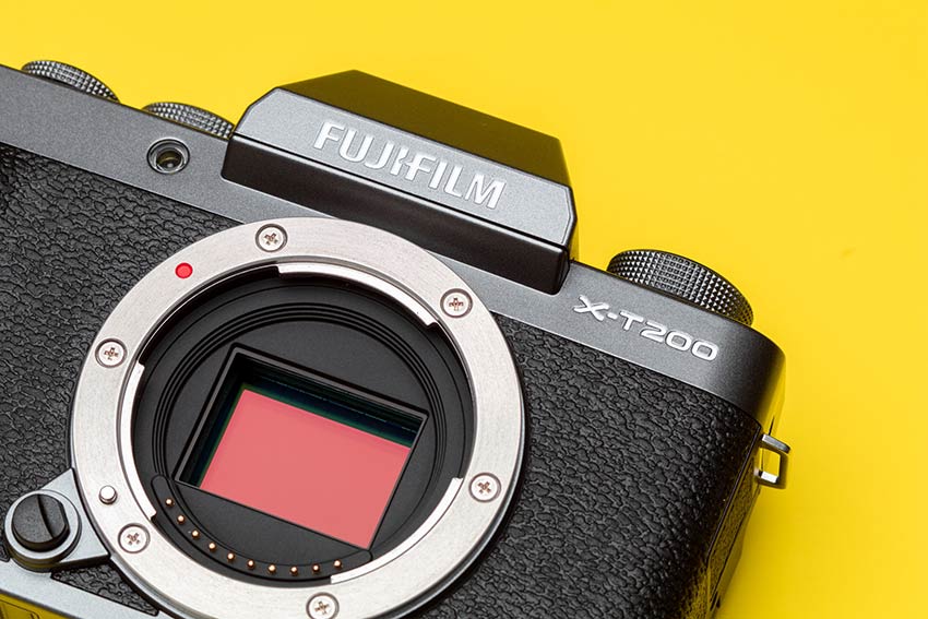 Fujifilm X-T200 1
