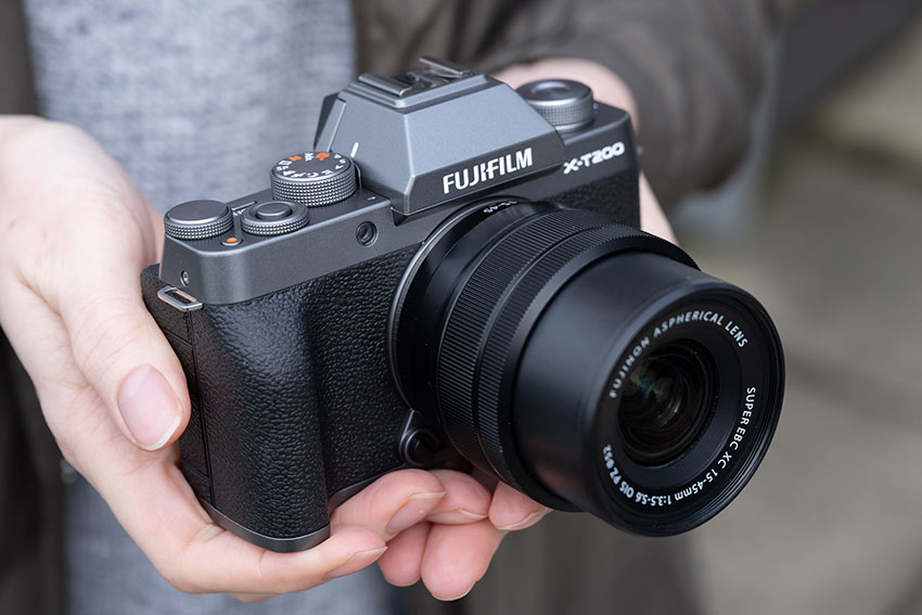 Fujifilm X-T200 11