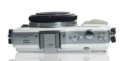 Olympus PEN Mini E-PM2 02